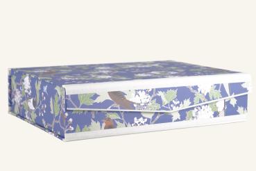 beautiful stationery box with Japanese motif, linen edges